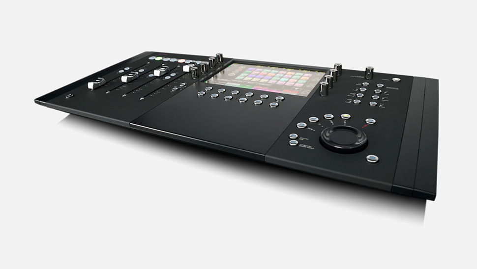Avid Artist Control میکسر