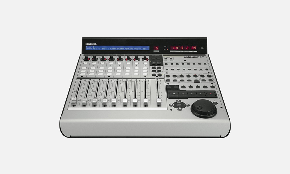 Mackie MCU Pro میکسر