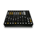 کنترلر نرم افزار Behringer X-Touch Compact