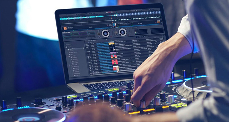 Pioneer DDJ-RX دی جی کنترلر