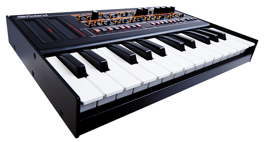 Roland JP-08 سینتی سایزر