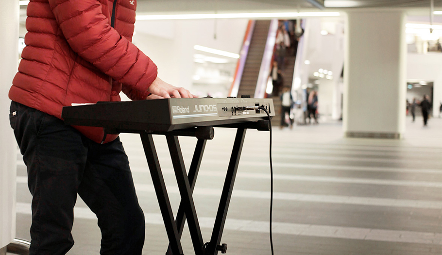سینتی سایزر  Roland JUNO-DS88
