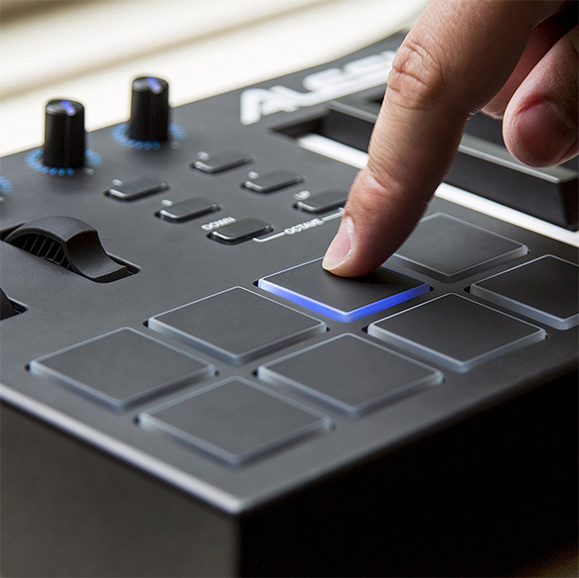 Alesis V25 میدی کنترلر