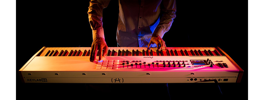 Arturia KeyLab 88 میدی کنترلر
