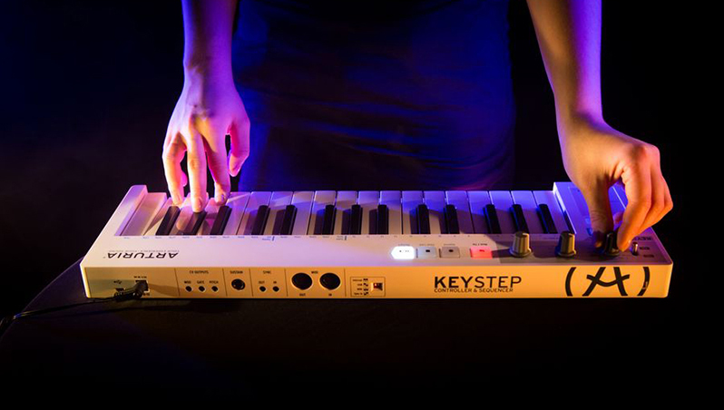 Arturia KeyStep میدی کنترلر