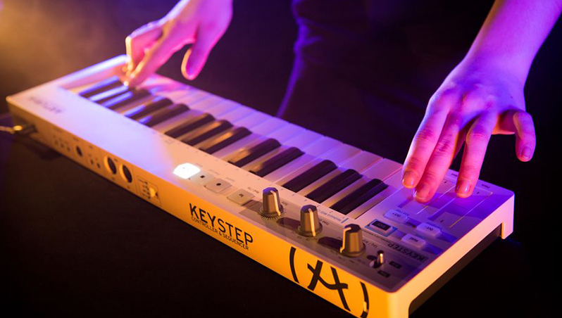 Arturia KeyStep میدی کنترلر