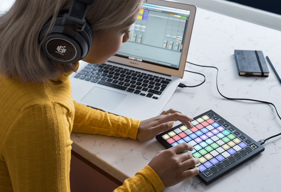 لانچ پد Novation Launchpad Mini mk3