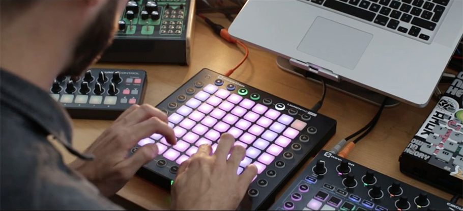 Novation Launchpad Pro میدی کنترلر