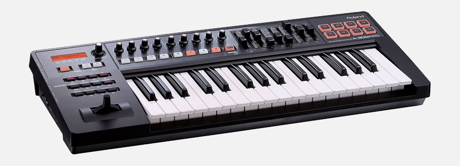 Roland A-300 PRO میدی کنترلر